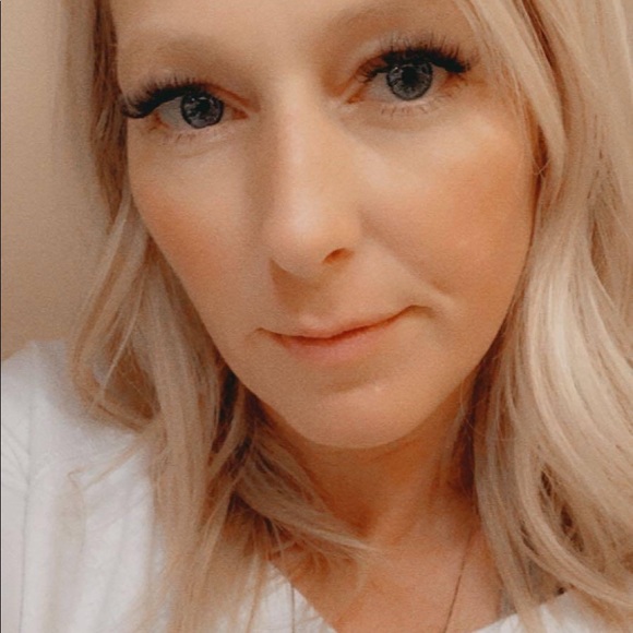 Meet your Posher, Candi - Picture 1 of 1